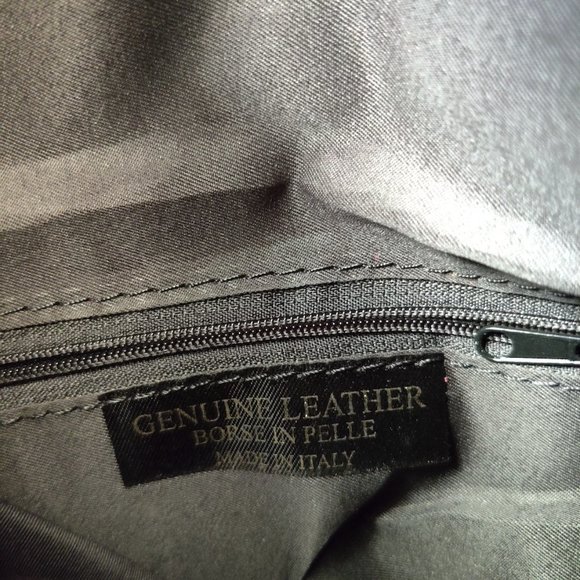 Vera Pelle Fold-over Leather Crossbody Item #3894 - Picture 8 of 9